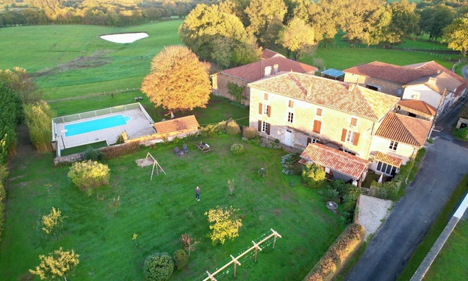 La Peruse House | Holiday home in a monumental Charente house.