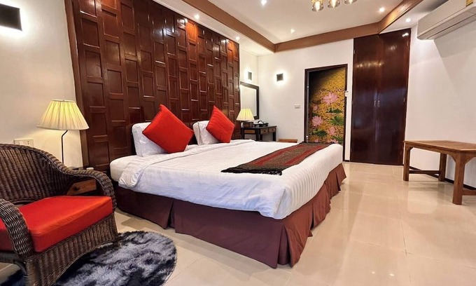 Bang Khla House | Rainbow Arokaya Holistic Longevity Wellness Resort - Riverfront Room 8