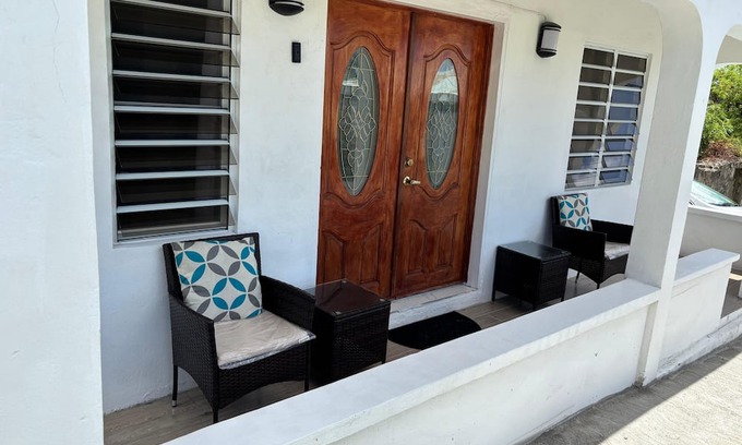 Saint Phillip Parish House | Modern Family Home Near Beaches