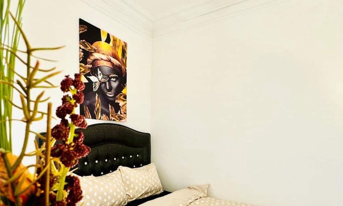 Grinzing Apartment | Stylish 3P Room in Centrally Located Apartment