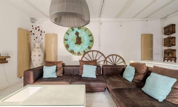 Konigsbach-Stein House | Style house| 340m² |1-6 adults + 2 kids | central | P