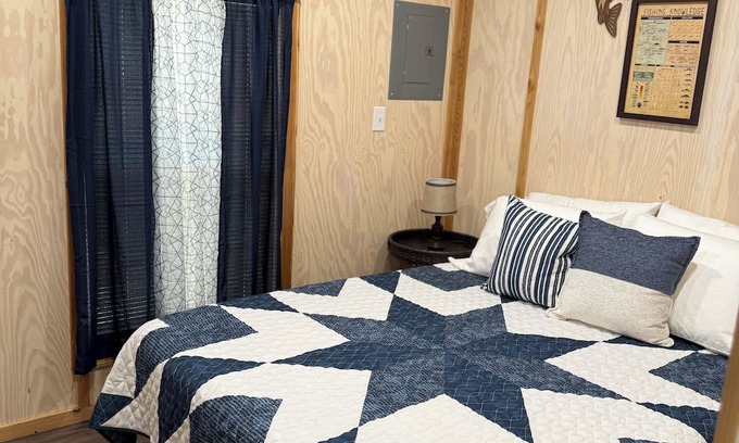 South Toledo Bend Cabin | Trails,Tails, and Scales just minutes from world class fishing and nature sights