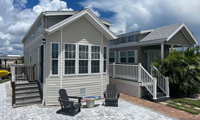 Charlotte Park House | 2-bedroom over 55+ community in delightful Punta Gorda great amenities