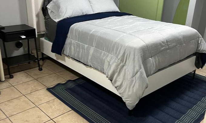 West Bronx Apartment | Cozy studio in amazing Bronx with AC