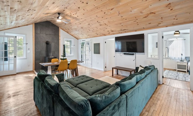 Summit House | Family friendly 4-bedroom house in Summit, NY