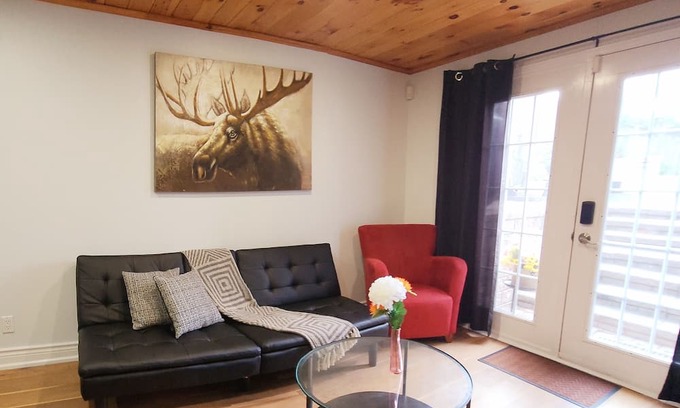 Courtice House | Together Time Getaway, Just 3 Mins to Hwy 401