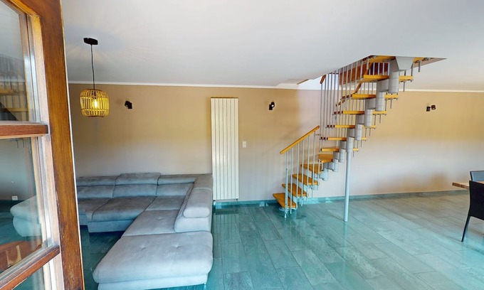 Mons House | 10 minutes from the center of Mons and 20 minutes from the Pairi Daiza park.