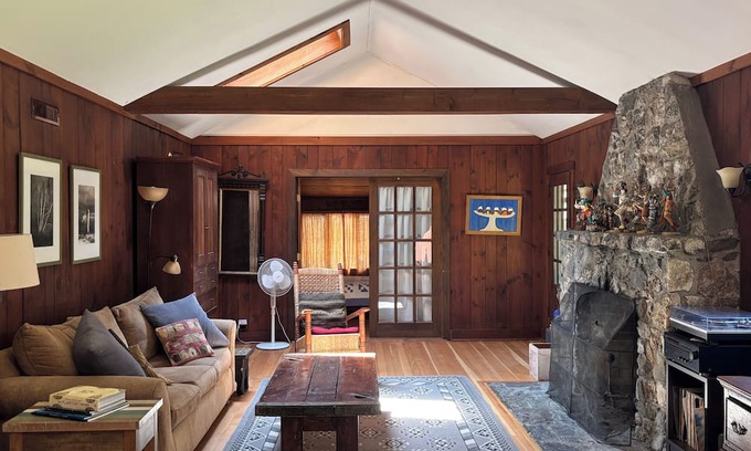 Chatham Other | Charming 5-bedroom Vacation House in Chatham