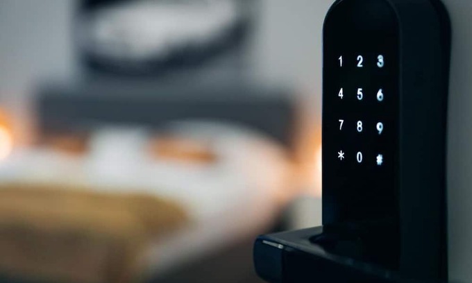 Mariahilf Hotel | Beautiful Room, Wifi & TV, Near Mariahilferstraße