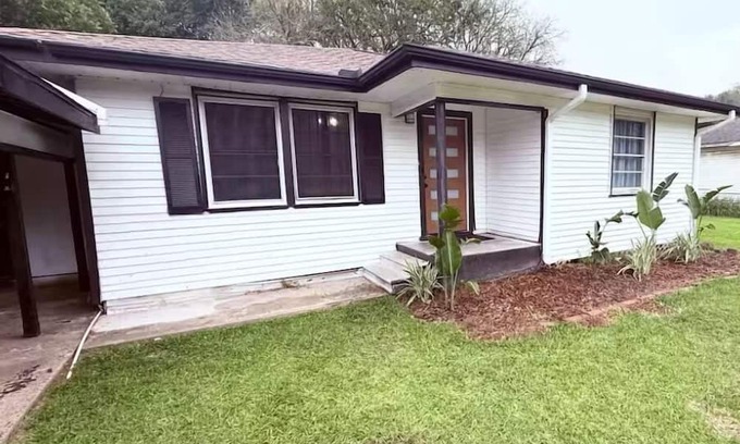 Port Bolivar House | Birdwatchers Paradise - Pool & Fire pit