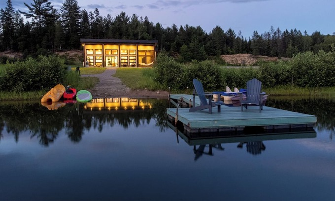 Saint-Alphonse-Rodriguez Ski Chalet | Chalet Le Paz | Lakefront | Spa | Tranquility | Hospitality
