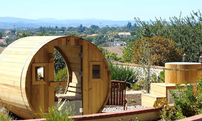 Fallbrook House | Fallbrook Retreat in the Heart San Diego Wine Country with Sauna + Cold Plunge