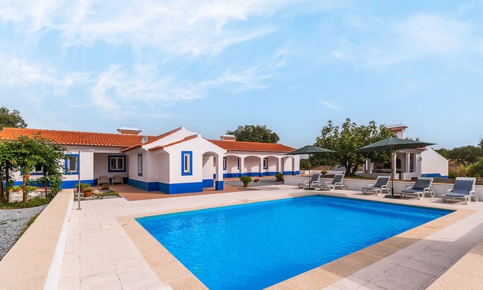 Foros de Vale de Figueira House | Monte Cores Do Vale - Villa with Private Pool
