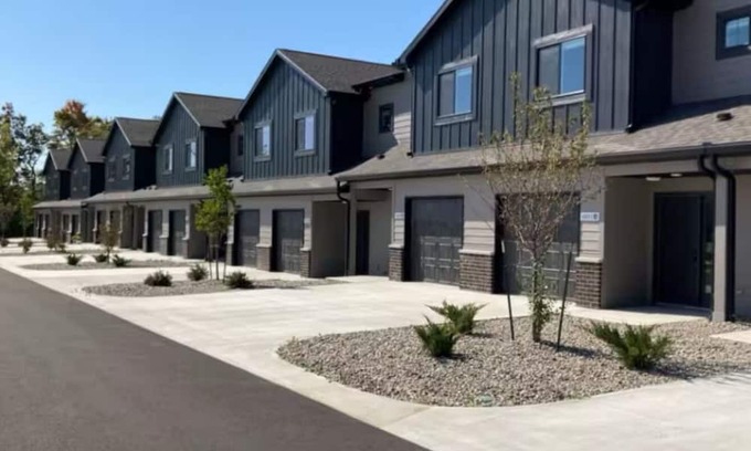 Laotto Apartment | The Meadows At Keefer Creek Fabulous Condo!