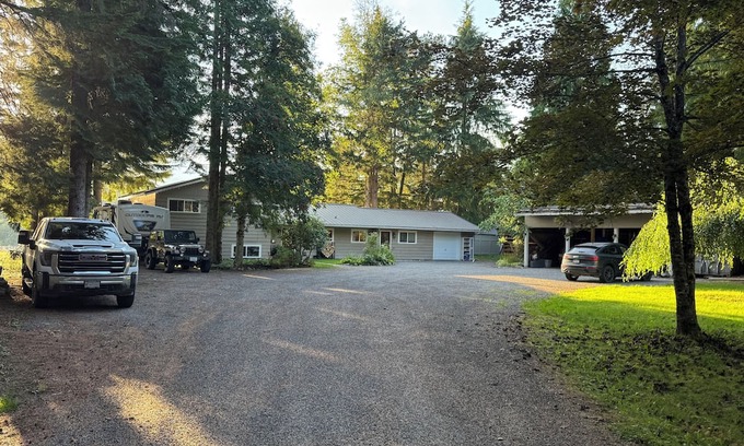 Terrace House | Riverfront Retreat on the Skeena