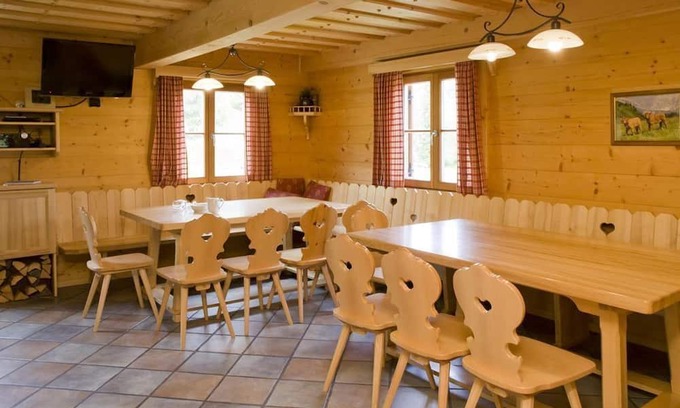 Pruggern Cabin | Galsterbergalmhütte - Almstallhütte - Holiday home "Almstallhütte"