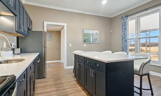 Somerville House | Charming 3-bedroom house in Somerville minutes from Blue Oval and Town Square!