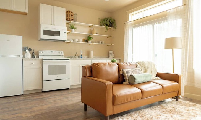 Pasco Apartment | Stylish 1-Bedroom ADU, Modern Comfort + Design