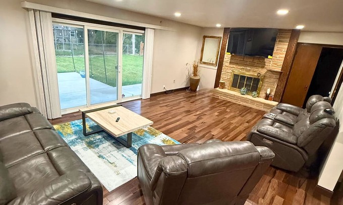 Wauwatosa House | 3-bedroom house in brilliant Wauwatosa with Peace of Mind and Near Attractions