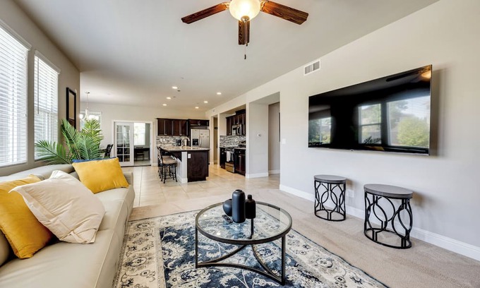 Visalia House | Group Getaway 5 Mi to Dtwn Visalia