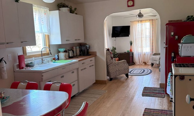 Strasburg House | Dutch House