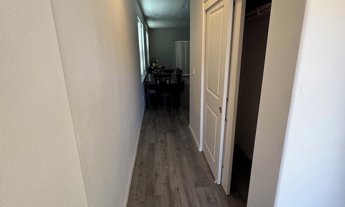 Thurston Condo | Brand New never lived in 3-bedroom Duplex in enjoyable Springfield with AC