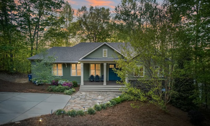 Catawba House | Cozy Lakefront Getaway w/Dock, Fire Pit, Screened Porch & Hot Tub