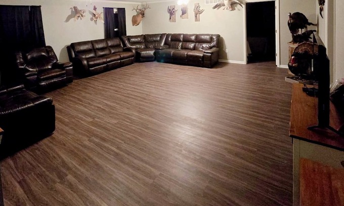 Coffey County House | Country living with ample space less than 5 minutes from Burlington