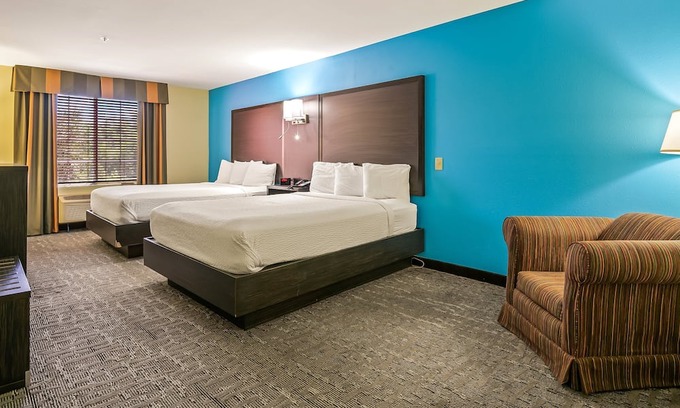 Crawfordville Hotel | Spacious & Accessible Comfort – 2 Queen Beds, Non-Smoking at Wildwood Inn