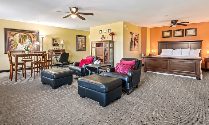 Crawfordville Hotel | Bridal Elegance Awaits – Romantic Suite at Wildwood Inn, Crawfordville
