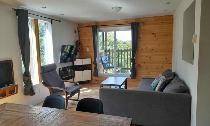 Duhamel Cottage | Duhamel Treetop Cottage