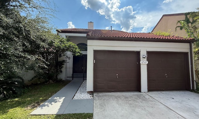Meadows Place House | Spacious Family-Friendly 3BR Home w/Yard Near Richmond & Rosenberg