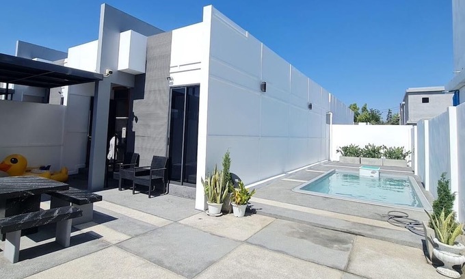 Hua Hin Villa | Beautiful Modern 2BD Private Pool Villa 10mins from the beach