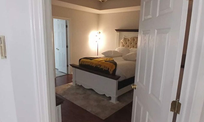 Shenandoah House | Delightful 3-bedroom, 2-bath house minutes from LSU and the State Capital
