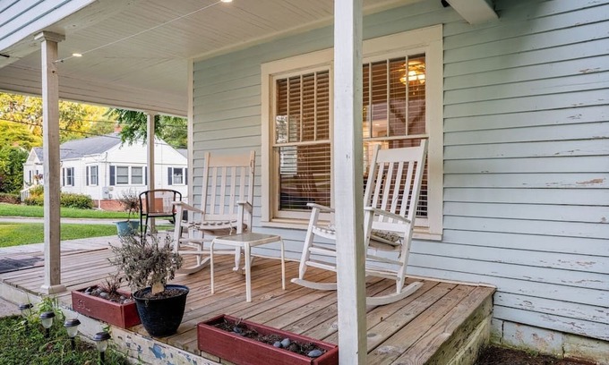 Cary House | Historic 2BR Retreat Walk to Eats Porch & Yard