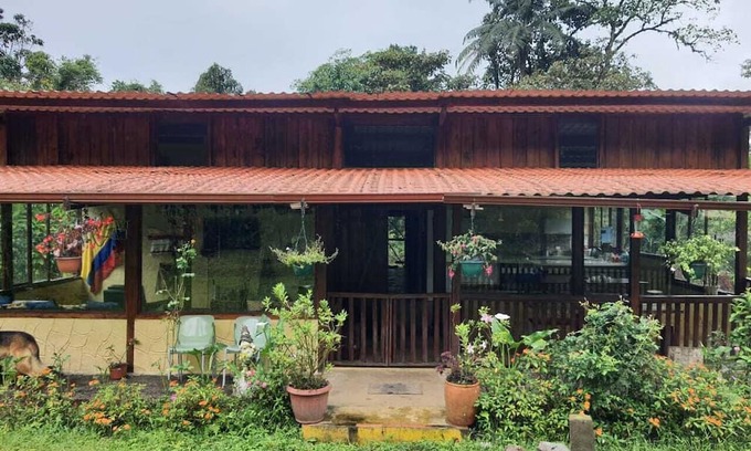 Mindo House | Alojamiento Casa Finca Mindo. ¡Se admiten mascotas!
