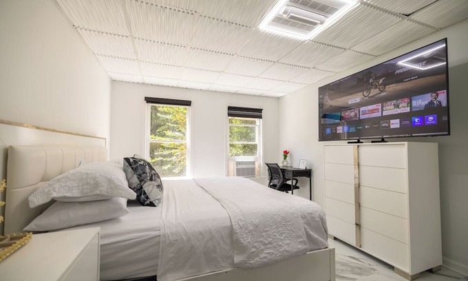 Lawrenceville Apartment | Solo Travelers' Private Riverside Suite Perfect for Business and Remote