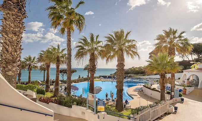 Oura Hotel | Make Your Trip More Enjoyable! 3 Relaxing Units, Full Kitchens and Ocean View!