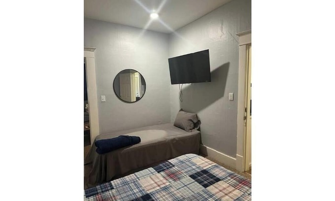 Enid House | Cozy Duplex 225