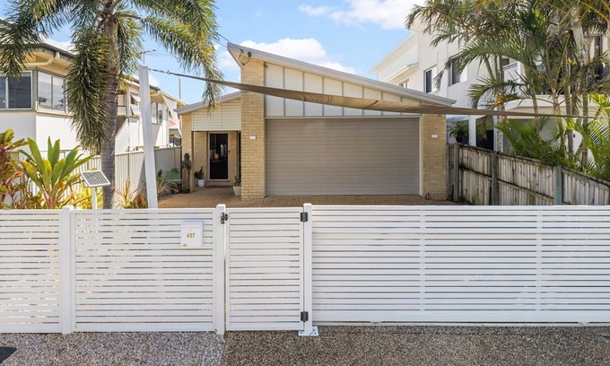 Scarborough House | "Poolside Escape in Scarborough"