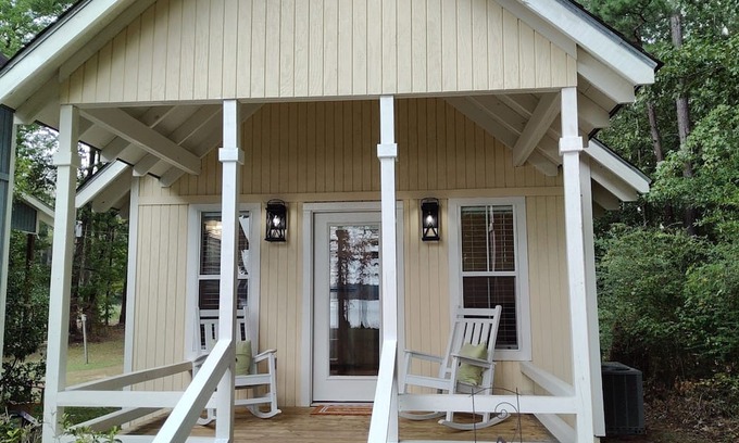 Calion House | Welcome to Cypress Shores on beautiful Calion Lake