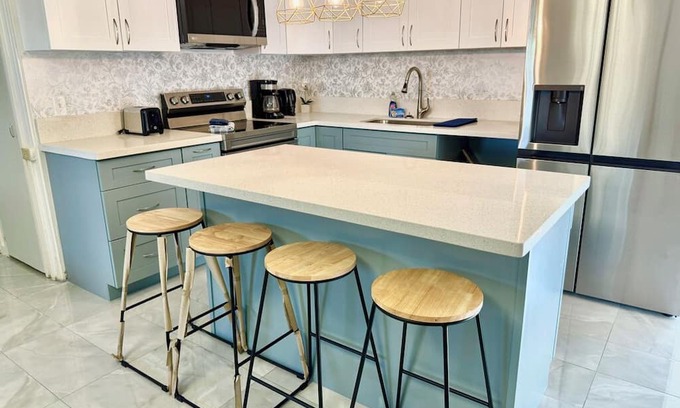 Ewa House | 3-bedroom townhome in peaceful Ewa Beach with AC