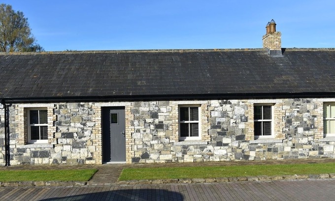 Leixlip Cottage | Alensgrove Cottages No. 10