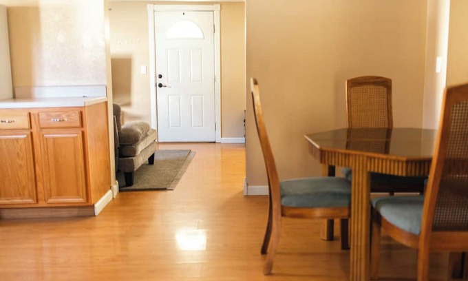 Billings House | Little House on Lambrecht- 3 bed Stay for up to 6