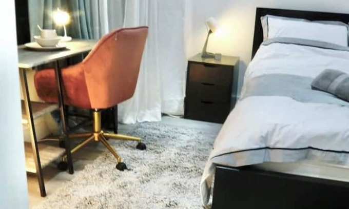 Hendon Apartment | *Special Beautiful Studio Flat (Professional)