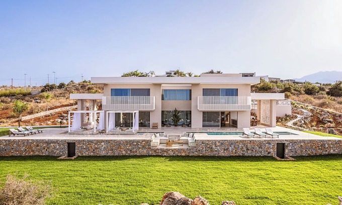 Apokoronas Villa | Villa Rayora Chania: Near to Beach/Private Heated Pool/Jacuzzi/Sea View