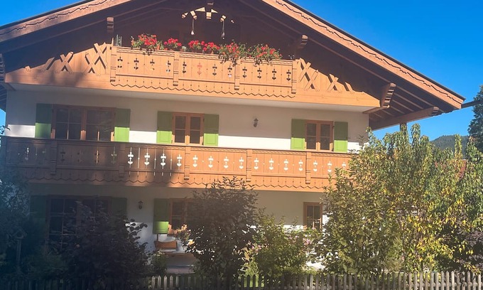 Hammersbach Apartment | Apartment 'Maria Grasegger' with Mountain View, Balcony and Wi-Fi