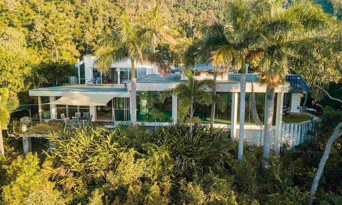 Cannonvale Cabin | Incredible Coral Sea and Island Views