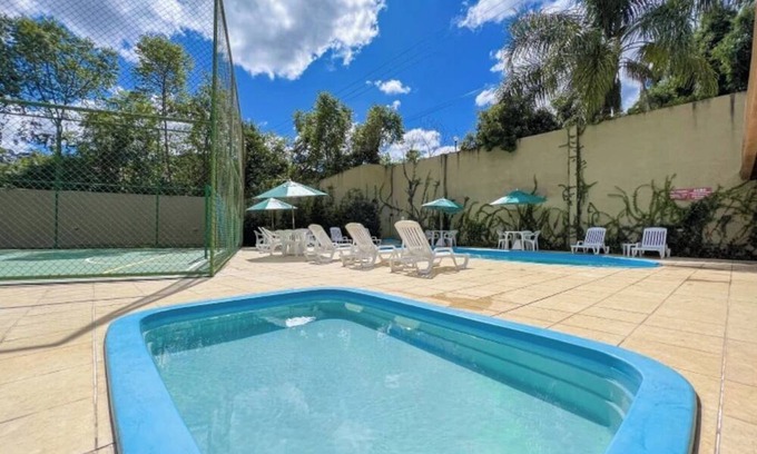 Jaguariaiva Hotel | Two Bright Twin Retreat Close to Forest Trails, River Walks and Canyon Lookouts