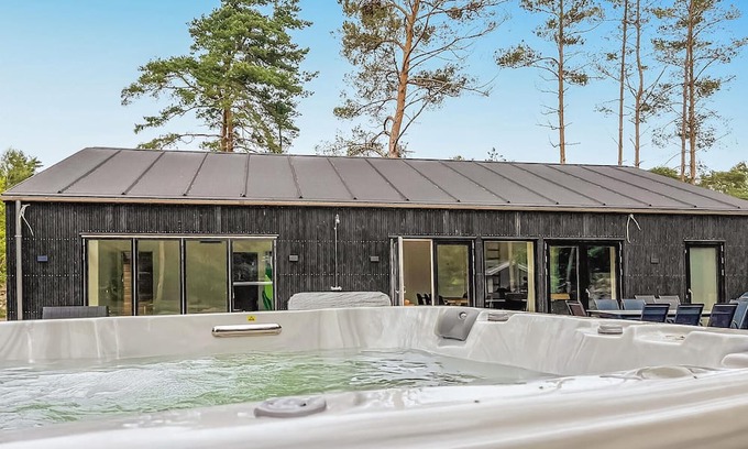 Bedegaard House | Nice home in Nexø with sauna